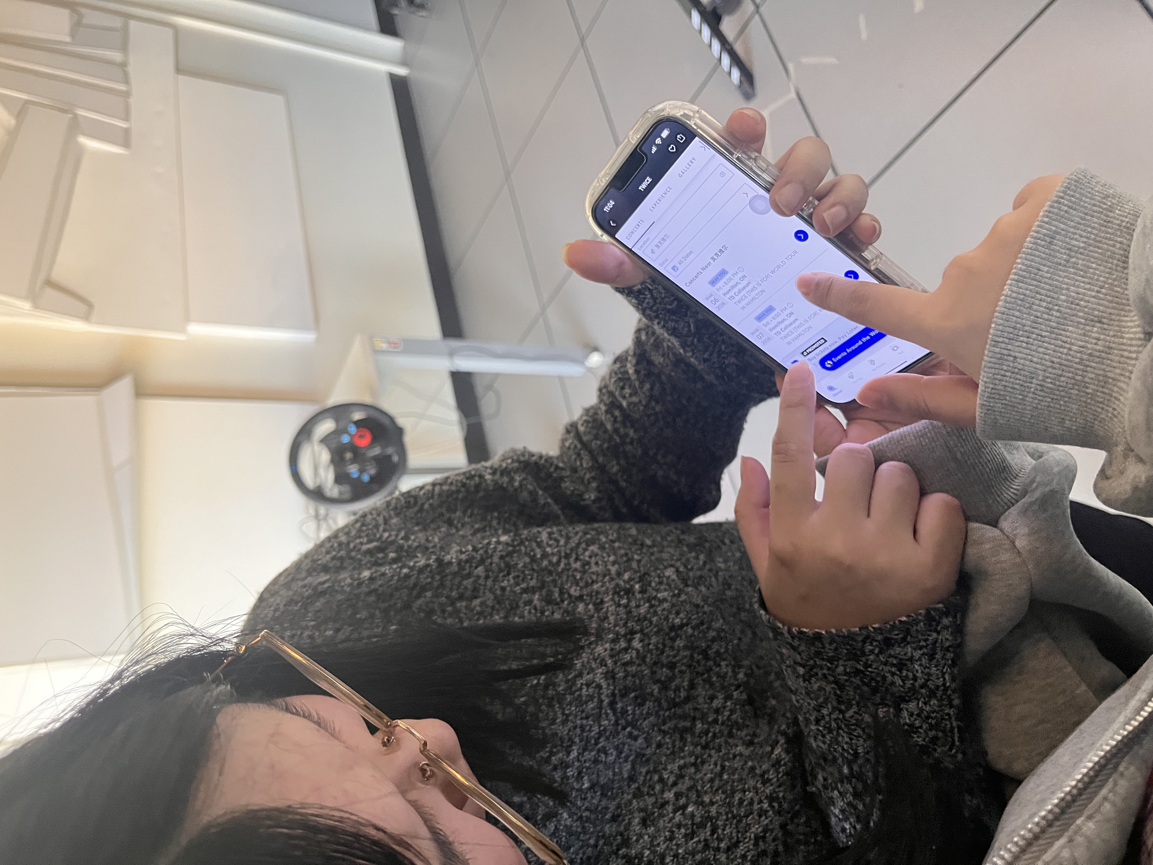 When we are on the selecing interface, especially for the first time users, are confused about ‘Should I clicking the section or not’. They don't want to redo the whole process again by 'clicking leads to the check-out' page.